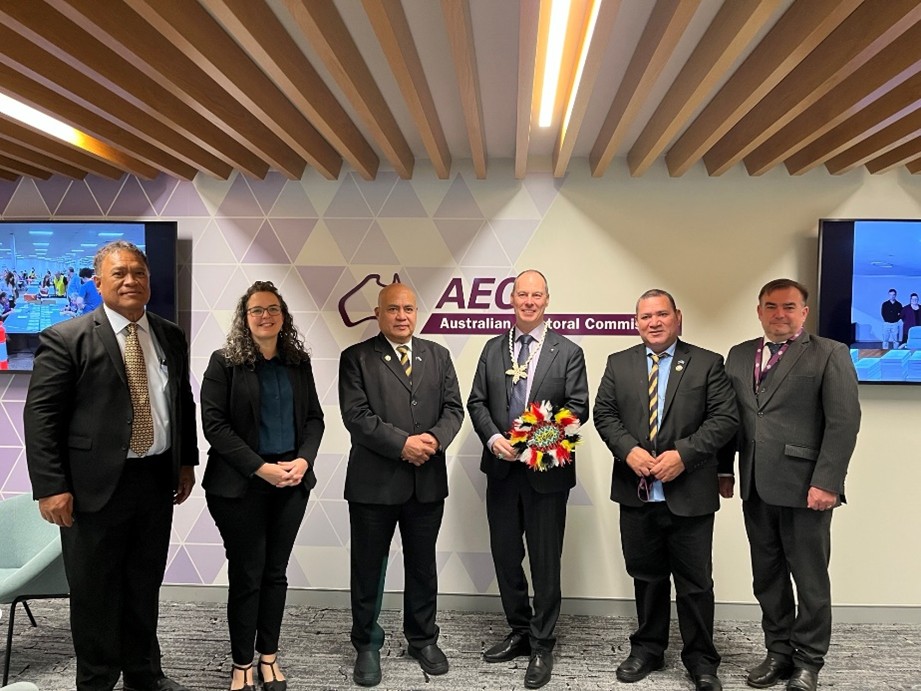 Acting Australian Electoral Commissioner Jeff Pope and A/g Deputy
                                Electoral Commission and National Event Manager, Dr. Kath Gleeson with delegation from
                                Tuvalu Government including the Hon Feleti Penitala Teo, OBE, the Prime Minister of
                                Tuvalu.